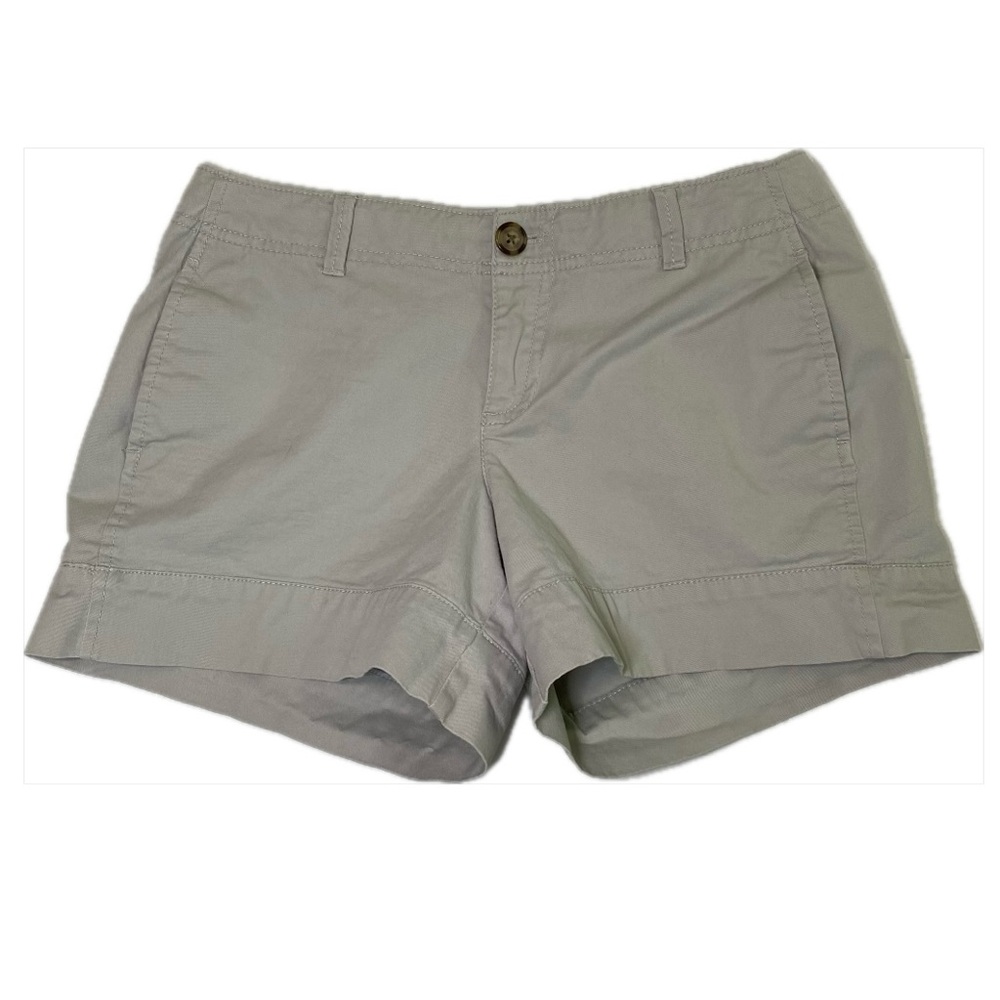 Old Navy Perfect 3 1/2 Inch Khaki Shorts